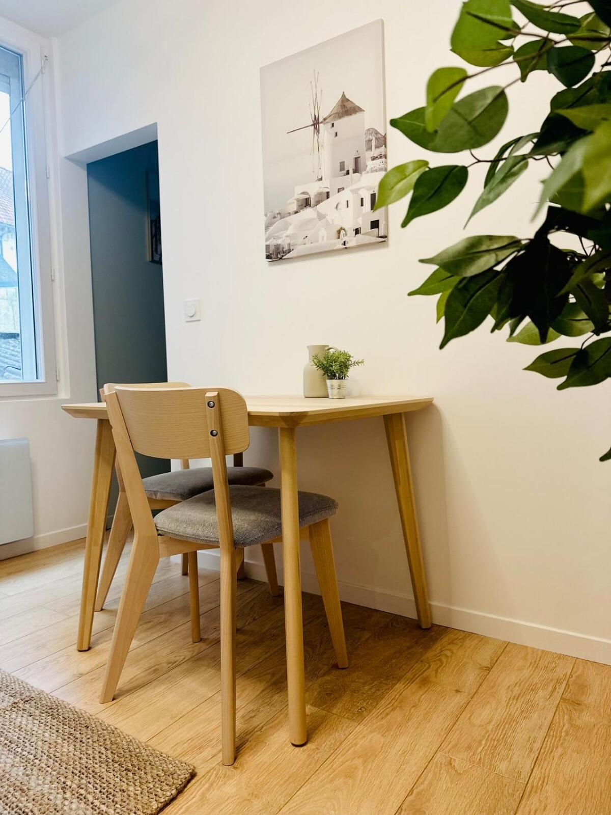 Un Appartement En Centre Ville , A 2 Pas Du Chateau De Villers Cotterets Kültér fotó
